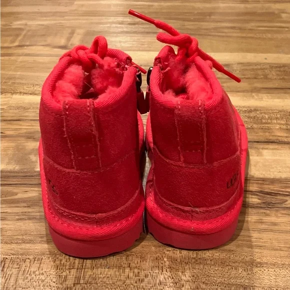 UGG size 11 Hot Pink Boots Cozy and Fashionable EUC - Picture 4 of 10